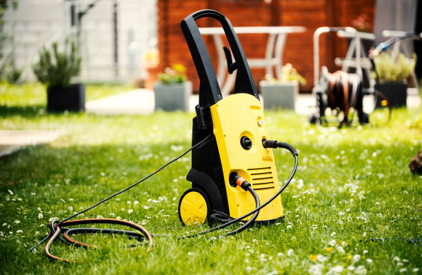 Best Pool Deck Cleaning in Bloomington, MN